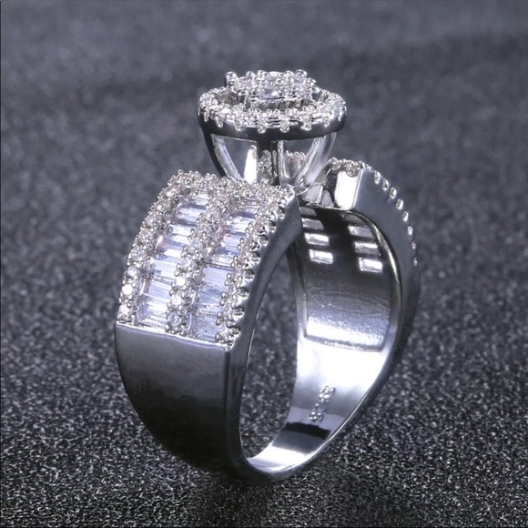 New Women’s 925 Sterling Silver Diamond Ring - Picture 2 of 5